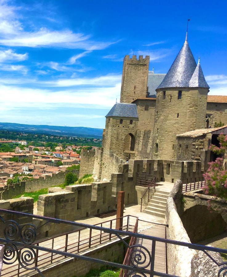 3 Star Surdespine Historic 4 Chateaux Lastours Air Conditioned Exteriér fotografie